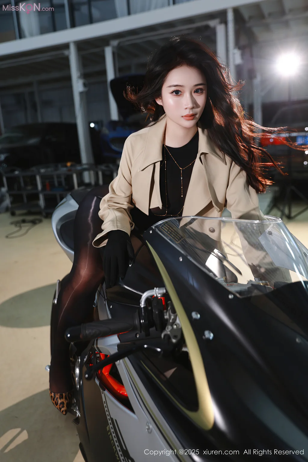 XIUREN No.10788: 南乔 (83 photos)