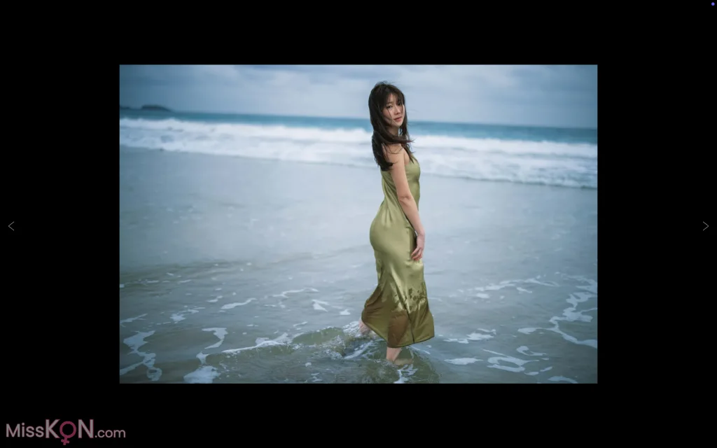 [JP] Maki Shinkai (新海まき): FRIDAY GOLD 遠くへ…(Other cut) (14 photos)