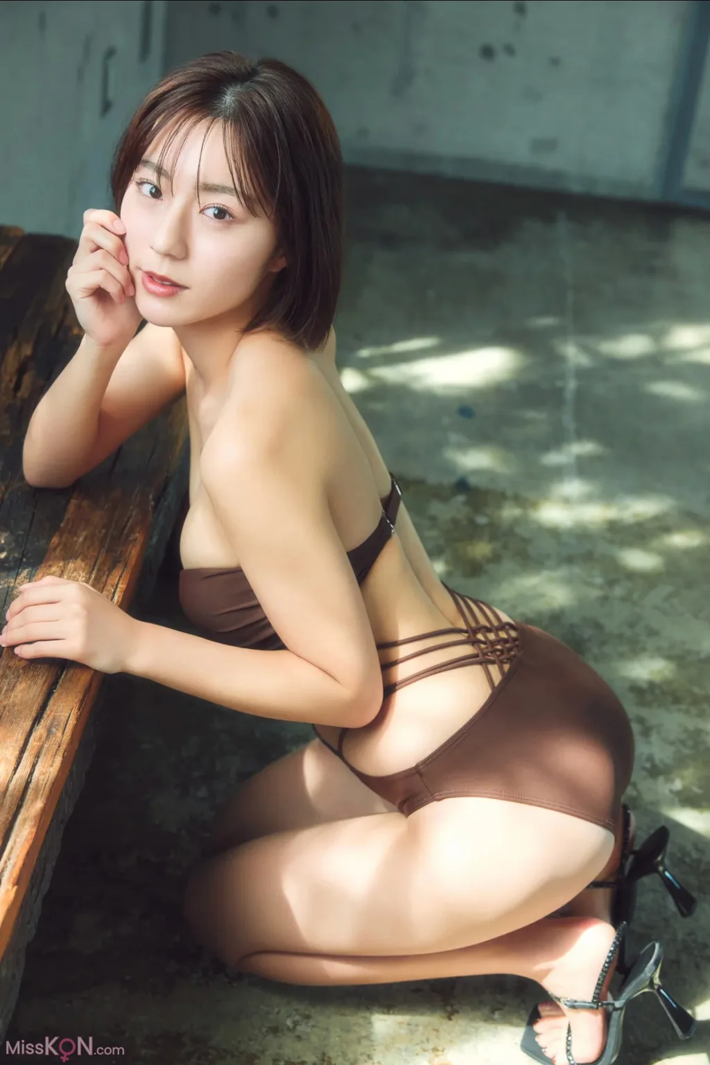 [JP] Miki Ide (井手美希): FRIDAYデジタル写真集 卒業 Vol.2 100ページ超豪華版 (88 photos) – Page 2