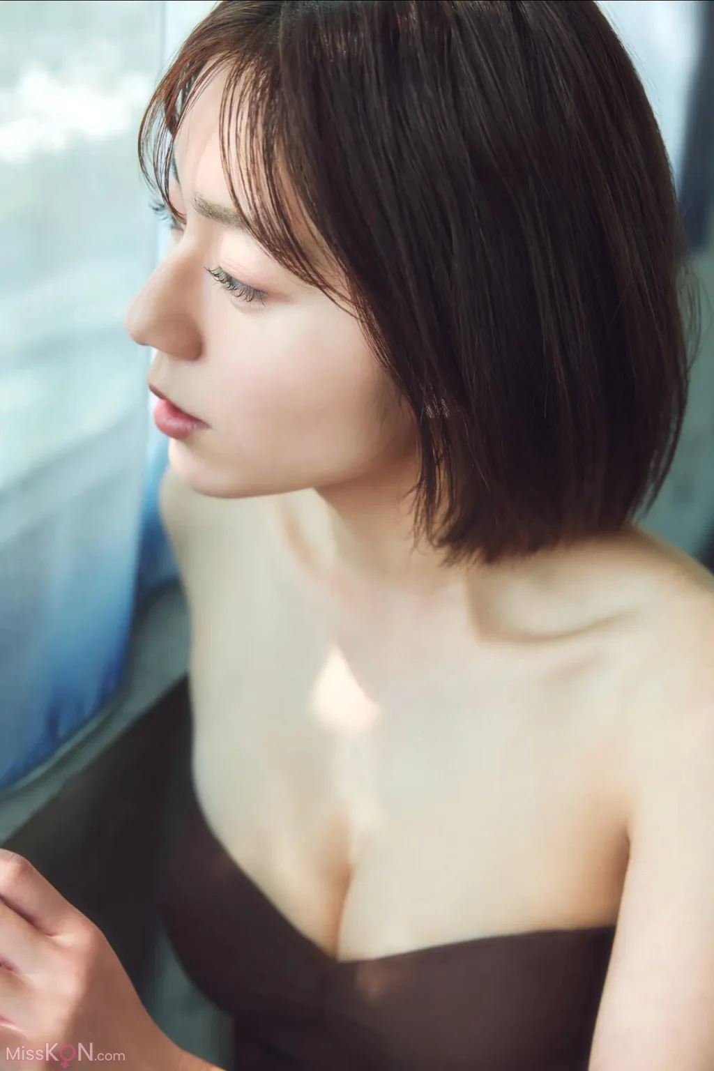 [JP] Miki Ide (井手美希): FRIDAYデジタル写真集 卒業 Vol.2 100ページ超豪華版 (88 photos) – Page 2