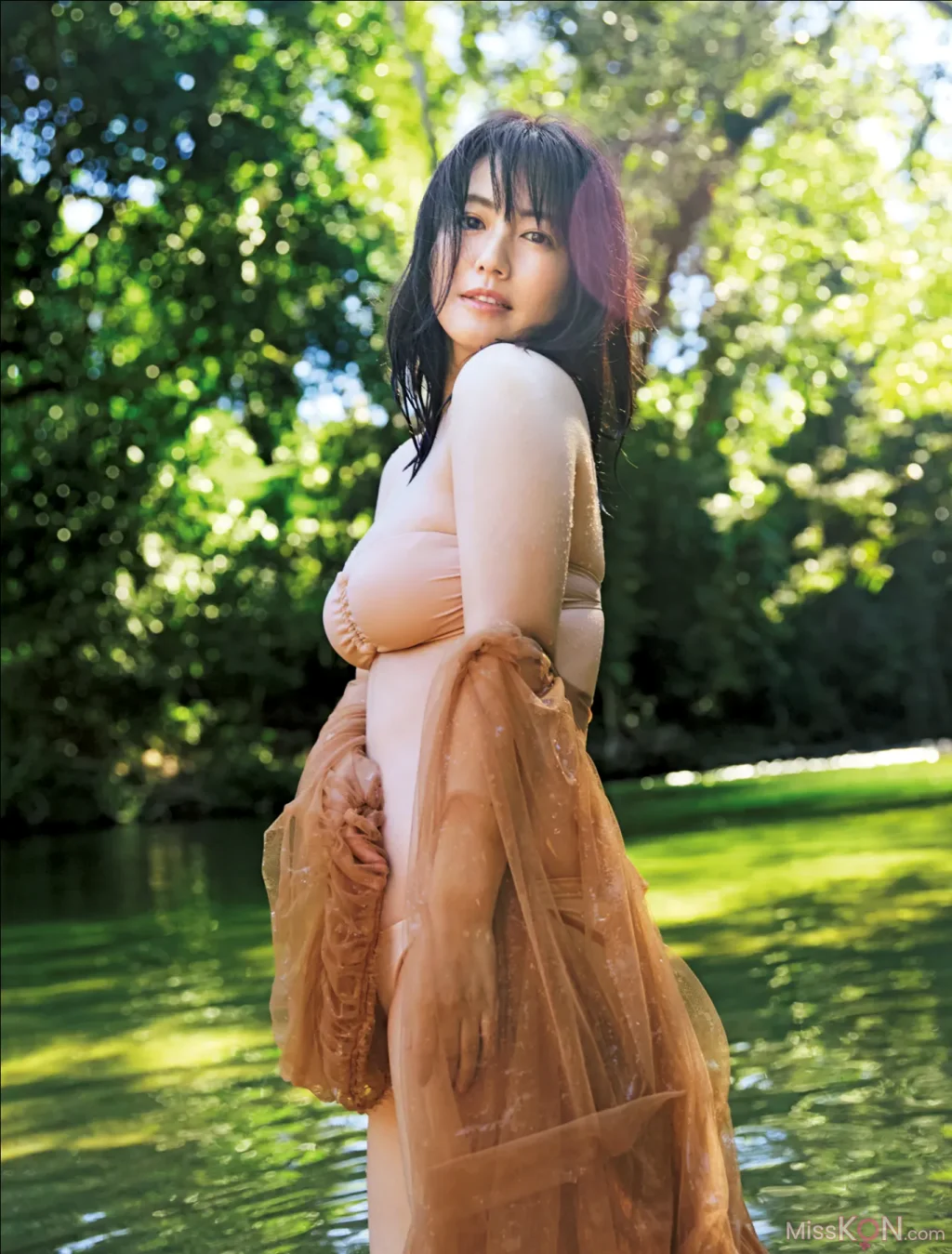 [JP] Sayaka Isoyama (磯山さやか): FRIDAY GOLD 愛しのマイ・フェア・レディ (16 photos)