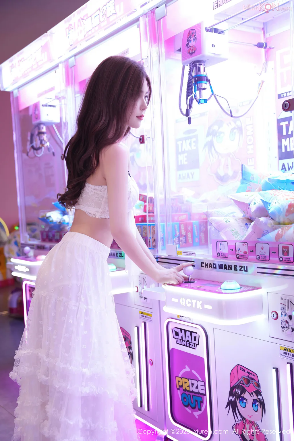XIUREN No.10791: 拍黄瓜girl (75 photos)