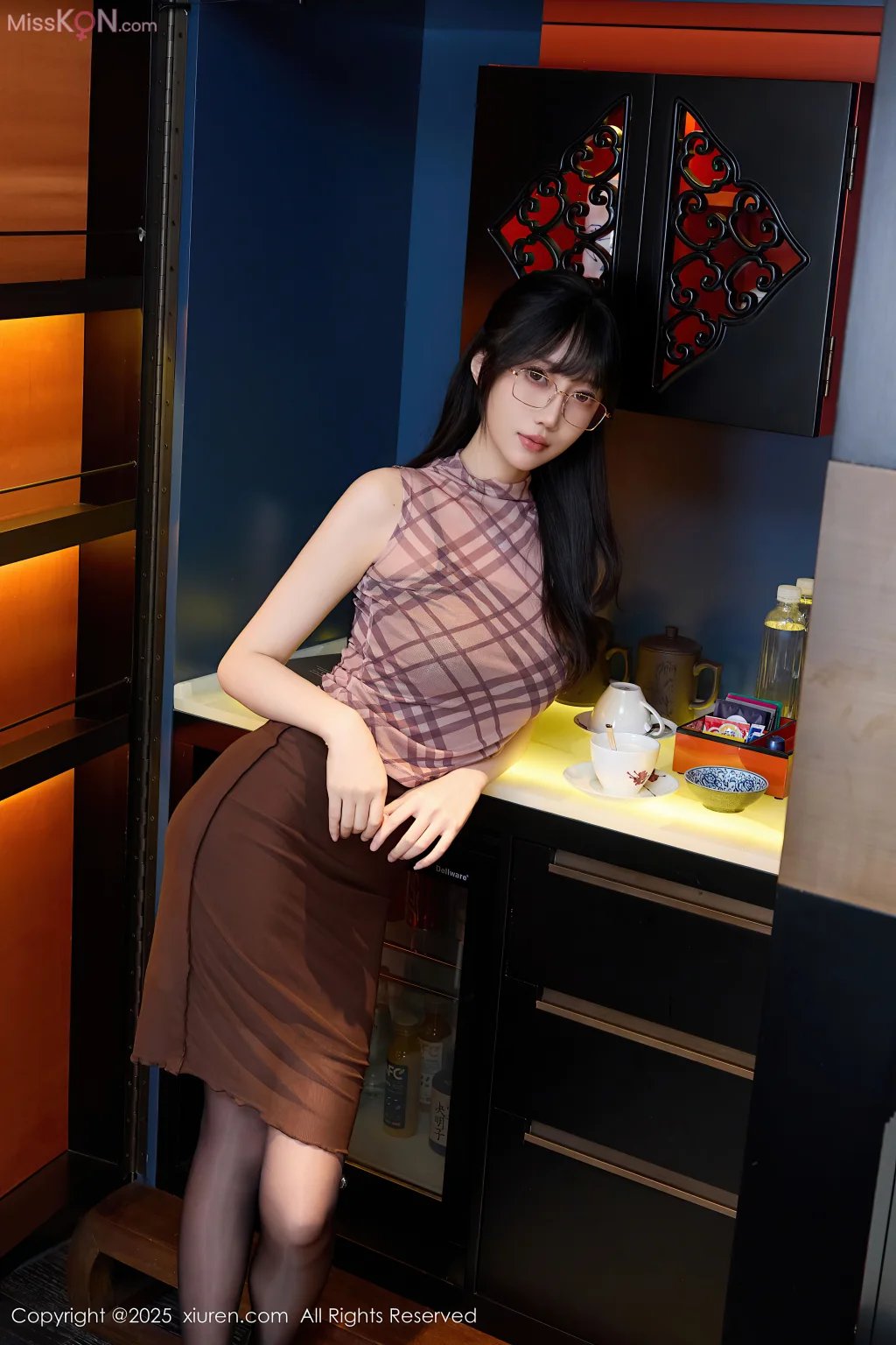 XIUREN No.10793: 玥儿玥er (71 photos)