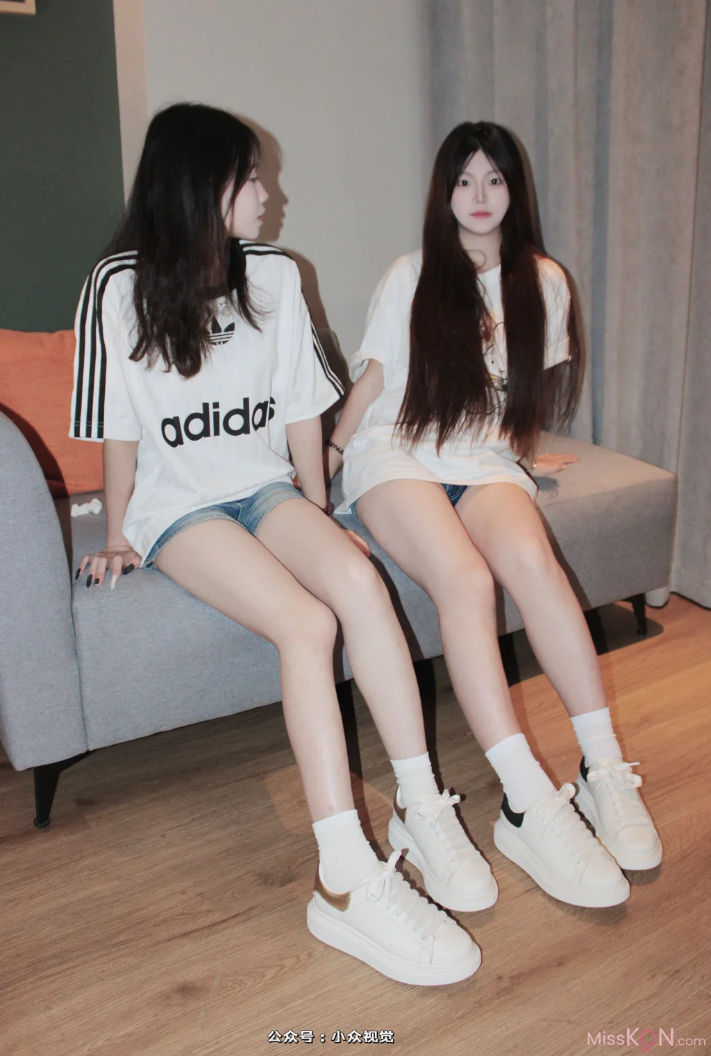 [小众视觉] No.011: 小苹果 & 芳芳 (130 photos + 2 videos)