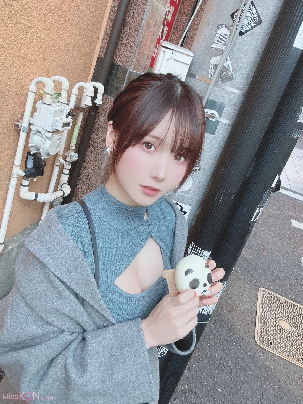 Coser@けん研 (けんけん): Fantia 2023.01 (161 photos + 1 video)