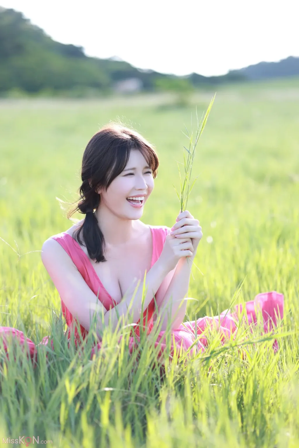 [JP] Kana Nakada (中田花奈): FRIDAYデジタル写真集 Soleil オール未公開スペシャルEdition Vol.2 (93 photos) – Page 4
