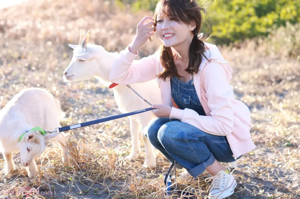 [JP] Kana Nakada (中田花奈): FRIDAYデジタル写真集 Soleil オール未公開スペシャルEdition Vol.2 (93 photos) – Page 4