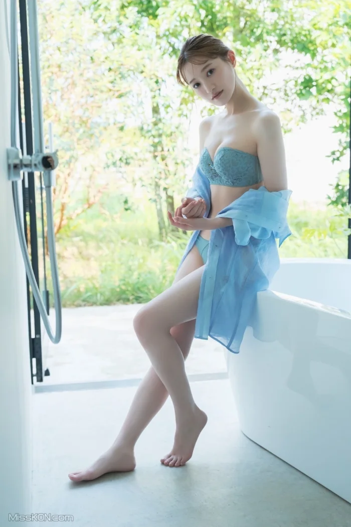[JP] Kana Nakada (中田花奈):「神業ボディ」SPA！デジタル写真集 (ＳＰＡ！ＢＯＯＫＳ) (50 photos) – Page 2