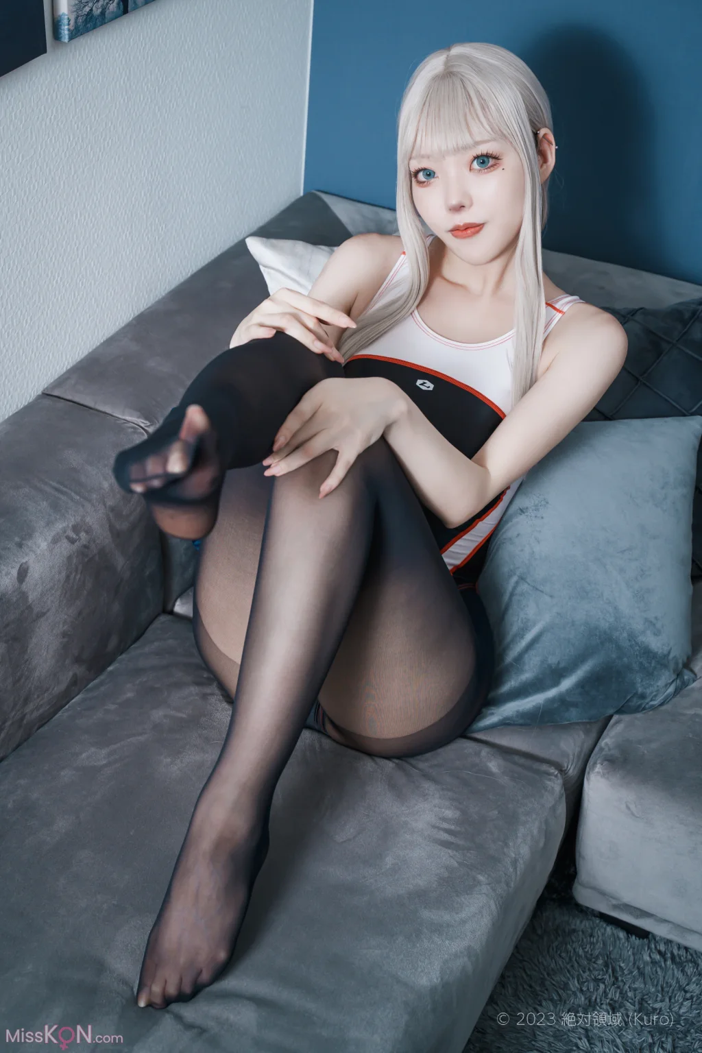 Coser@くろてぃあ (くろ): くろタイツ競泳水着 (60 photos)