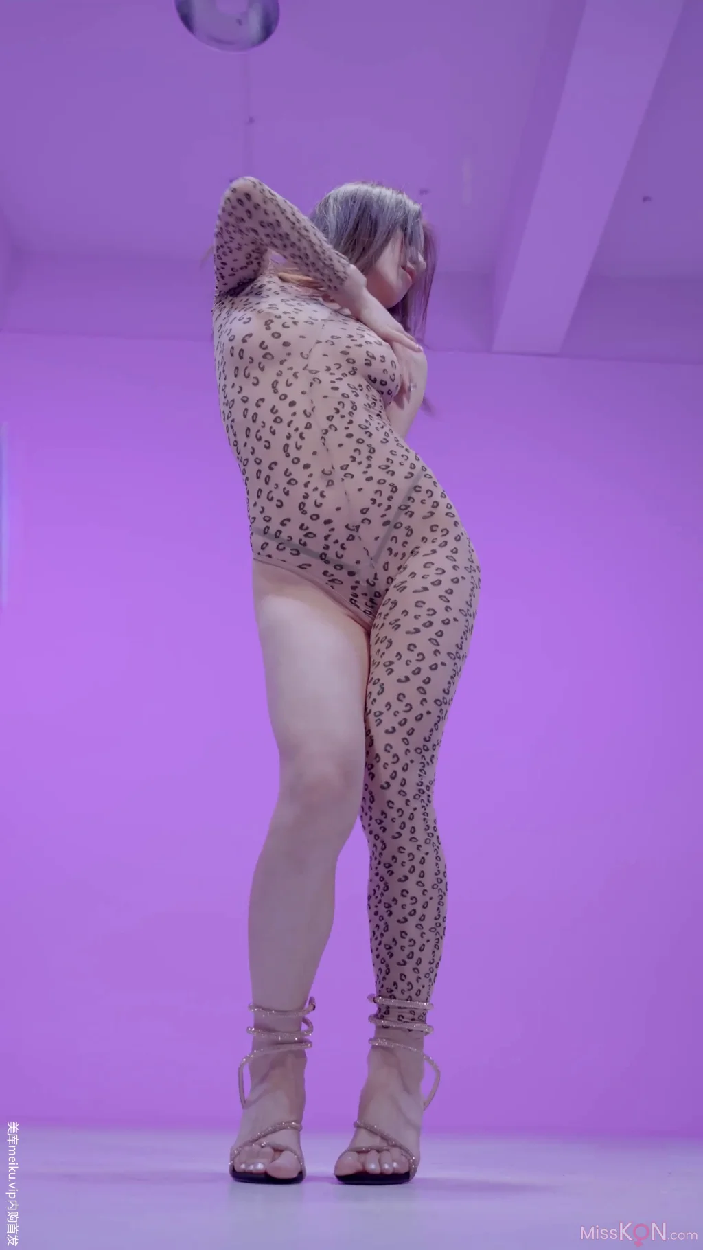 [SPOP] 瑪莎(優莉): 重磅絕版 首次露穴裸舞 4K (Part-C) (34 photos + 4 videos)