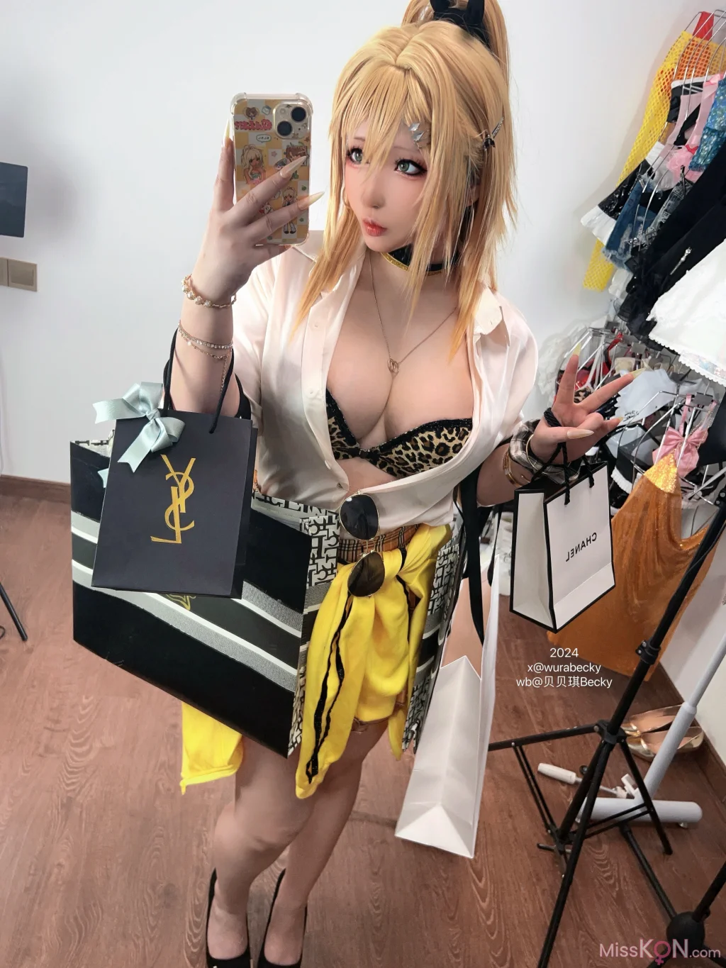 Coser@贝贝琪Becky: NIKKE 胜利的女神 (40 photos)