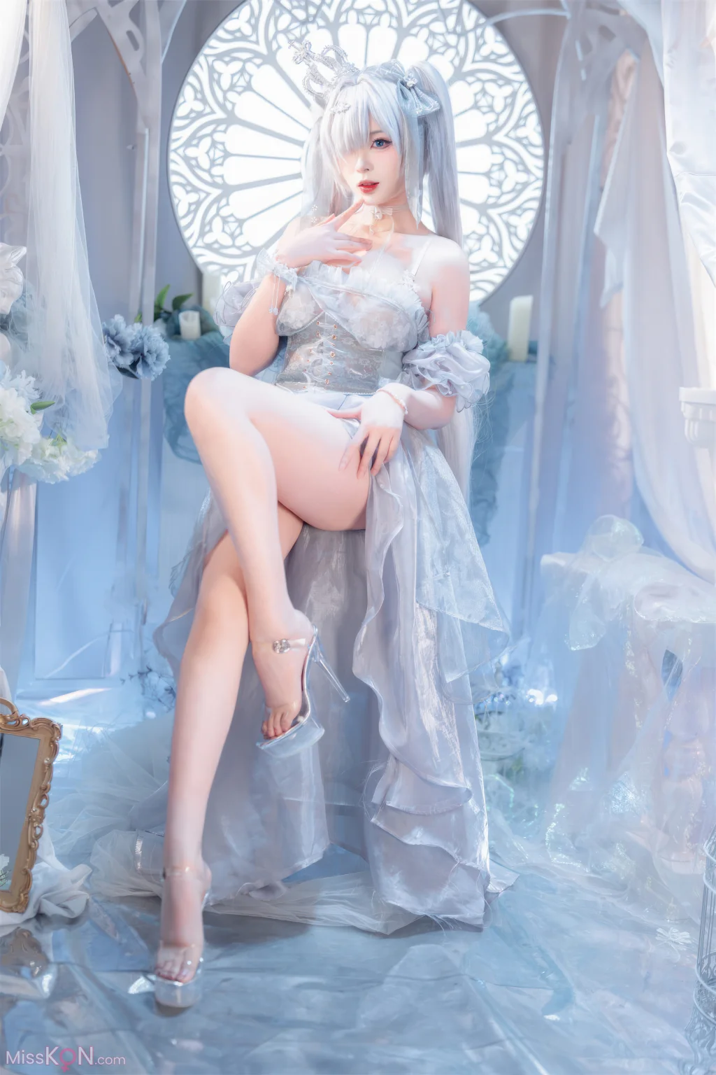 Coser@轩萧学姐: Nikke胜利女神 灰姑娘·水晶公主 (40 photos)