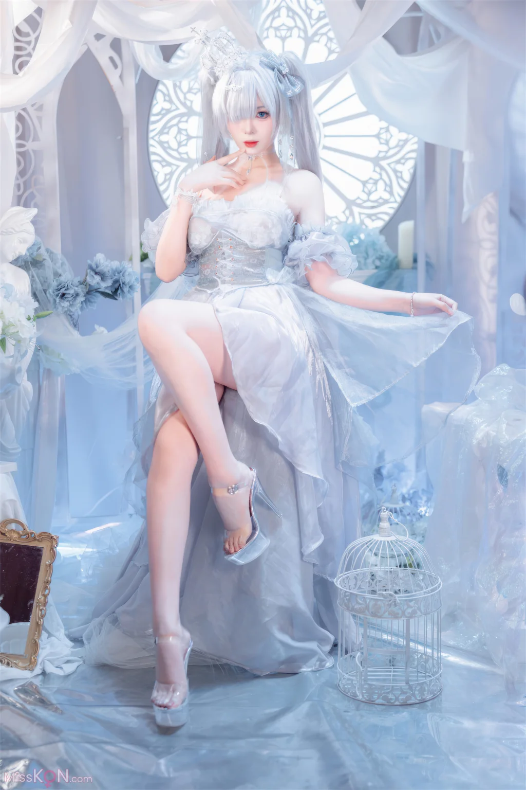 Coser@轩萧学姐: Nikke胜利女神 灰姑娘·水晶公主 (40 photos)