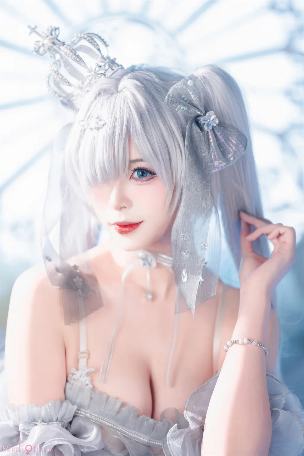 Coser@轩萧学姐: Nikke胜利女神 灰姑娘·水晶公主 (40 photos)