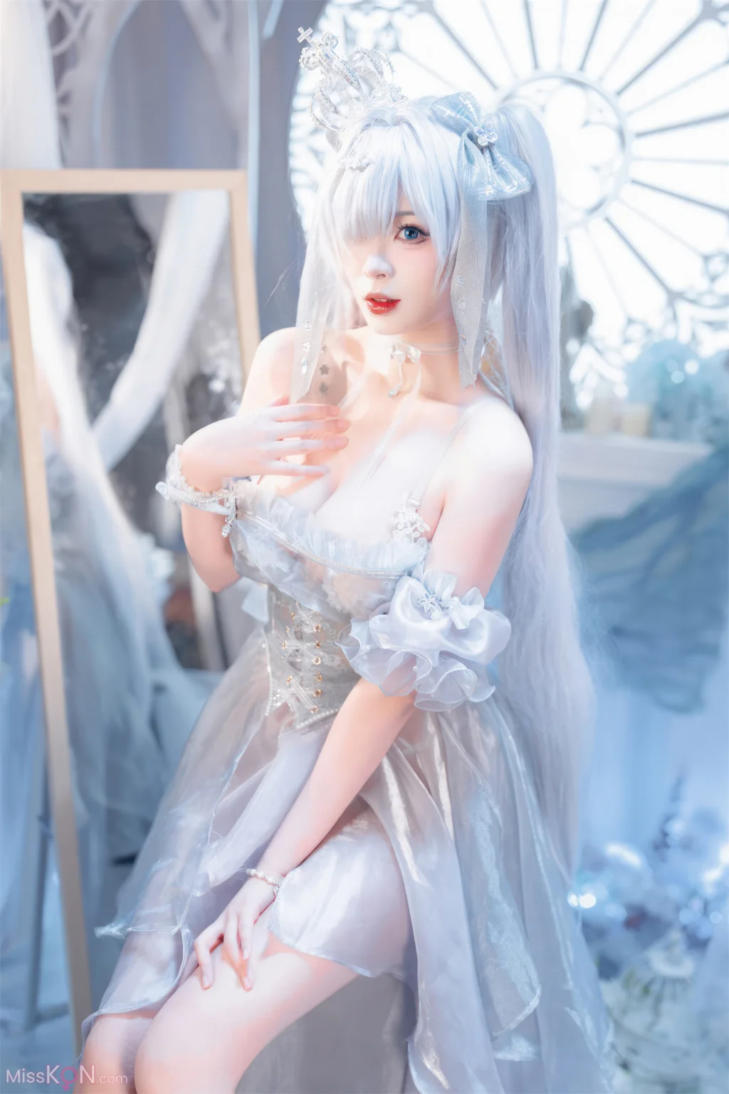 Coser@轩萧学姐: Nikke胜利女神 灰姑娘·水晶公主 (40 photos)