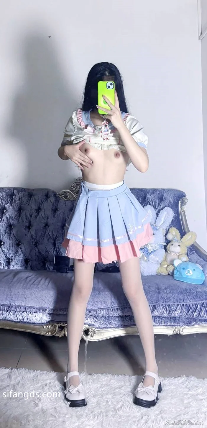 杀手蛇蛇: 清纯反差嫩妹 无毛一线天道具双通 足交车震 (76 photos + 19 videos) – Page 2