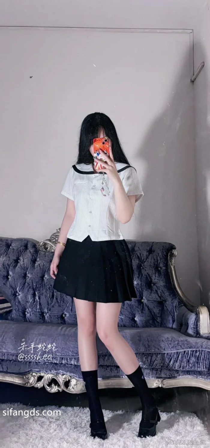杀手蛇蛇: 清纯反差嫩妹 无毛一线天道具双通 足交车震 (76 photos + 19 videos) – Page 3
