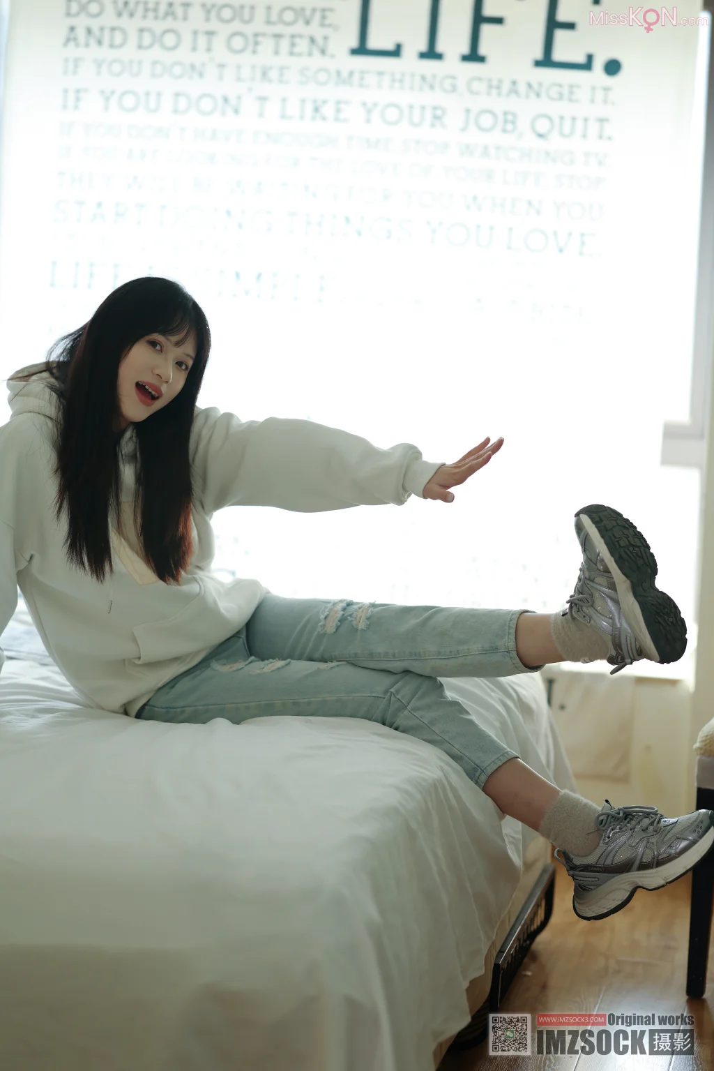 [MZSOCK爱美足] No.314: 梦瑶 (103 photos + 1 video)