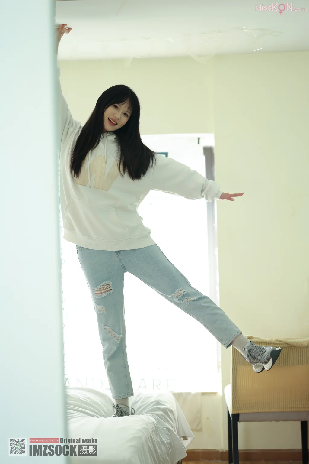 [MZSOCK爱美足] No.314: 梦瑶 (103 photos + 1 video)