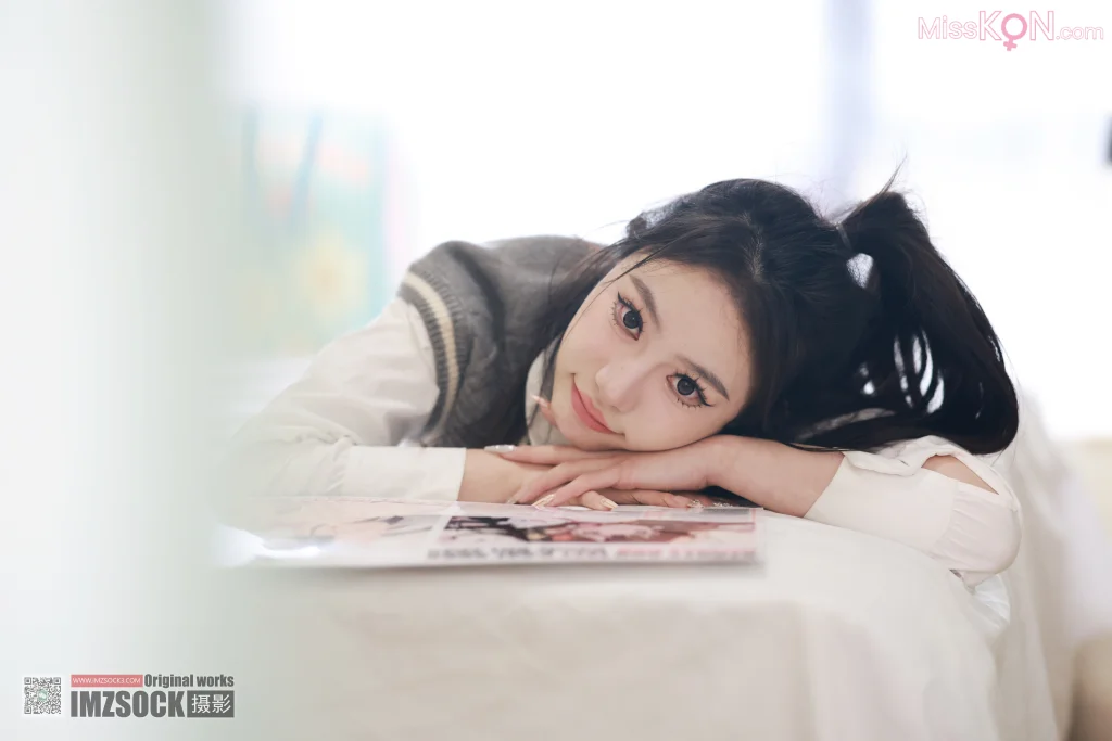 [MZSOCK爱美足] No.315: 维尼 (124 photos + 1 video)