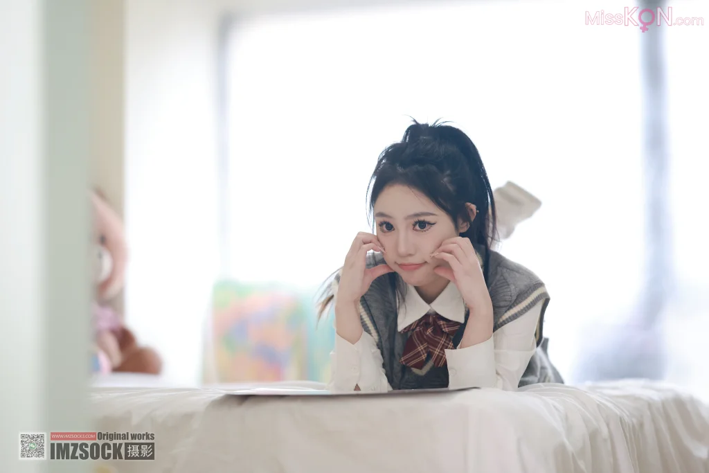 [MZSOCK爱美足] No.315: 维尼 (124 photos + 1 video)