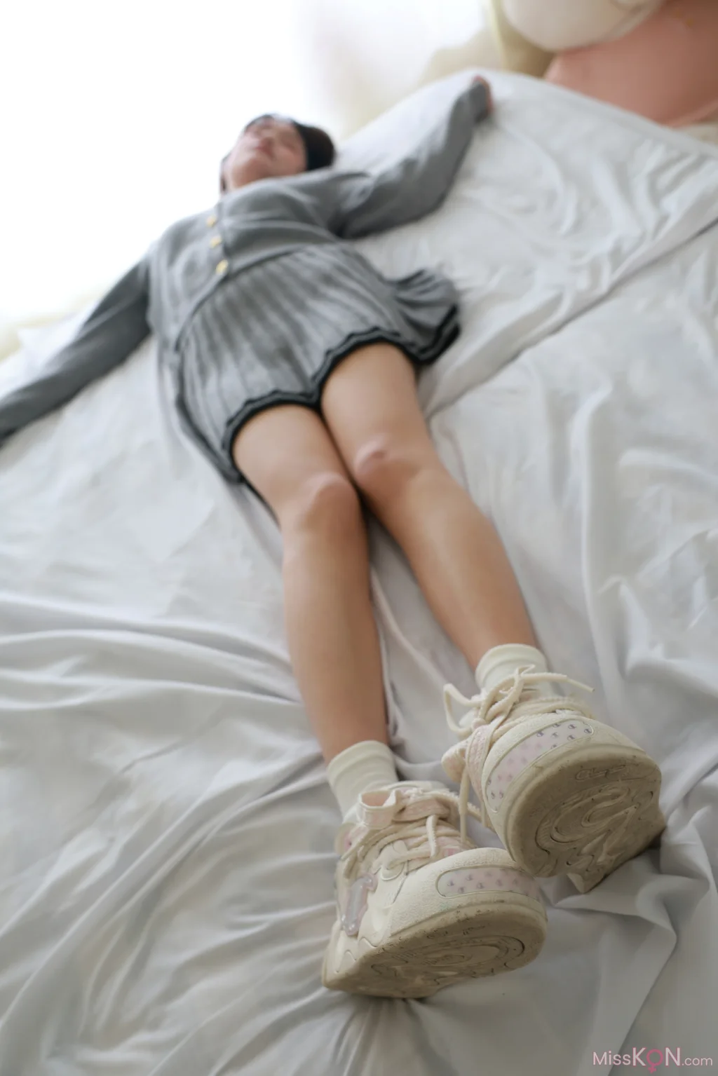 [MZSOCK爱美足] No.316: 小点心 (121 photos + 1 video) – Page 2