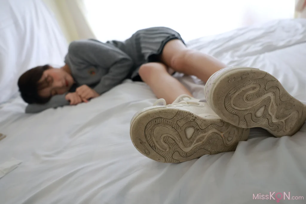 [MZSOCK爱美足] No.316: 小点心 (121 photos + 1 video) – Page 2