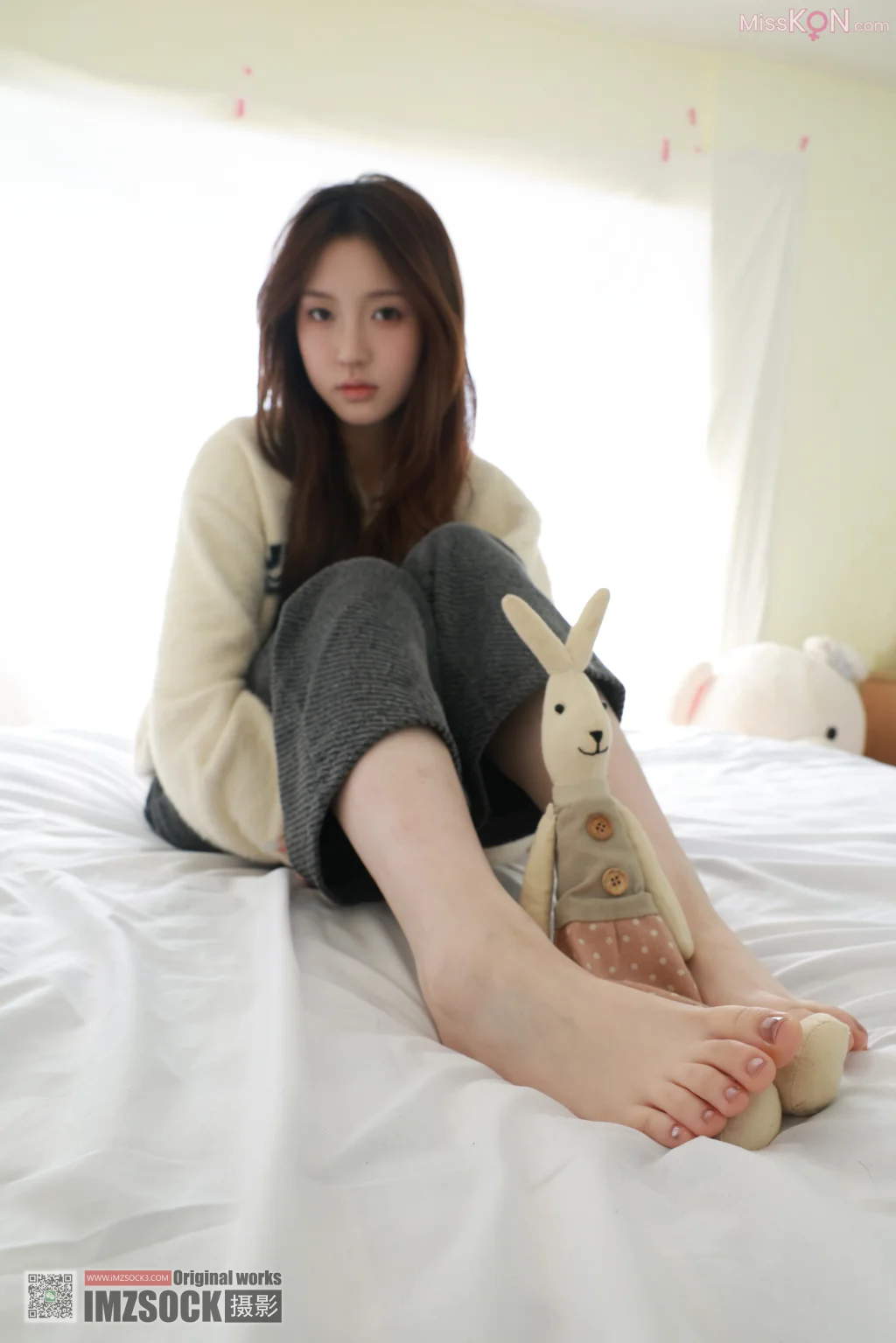 [MZSOCK爱美足] No.317: 萌萌 (95 photos) – Page 3
