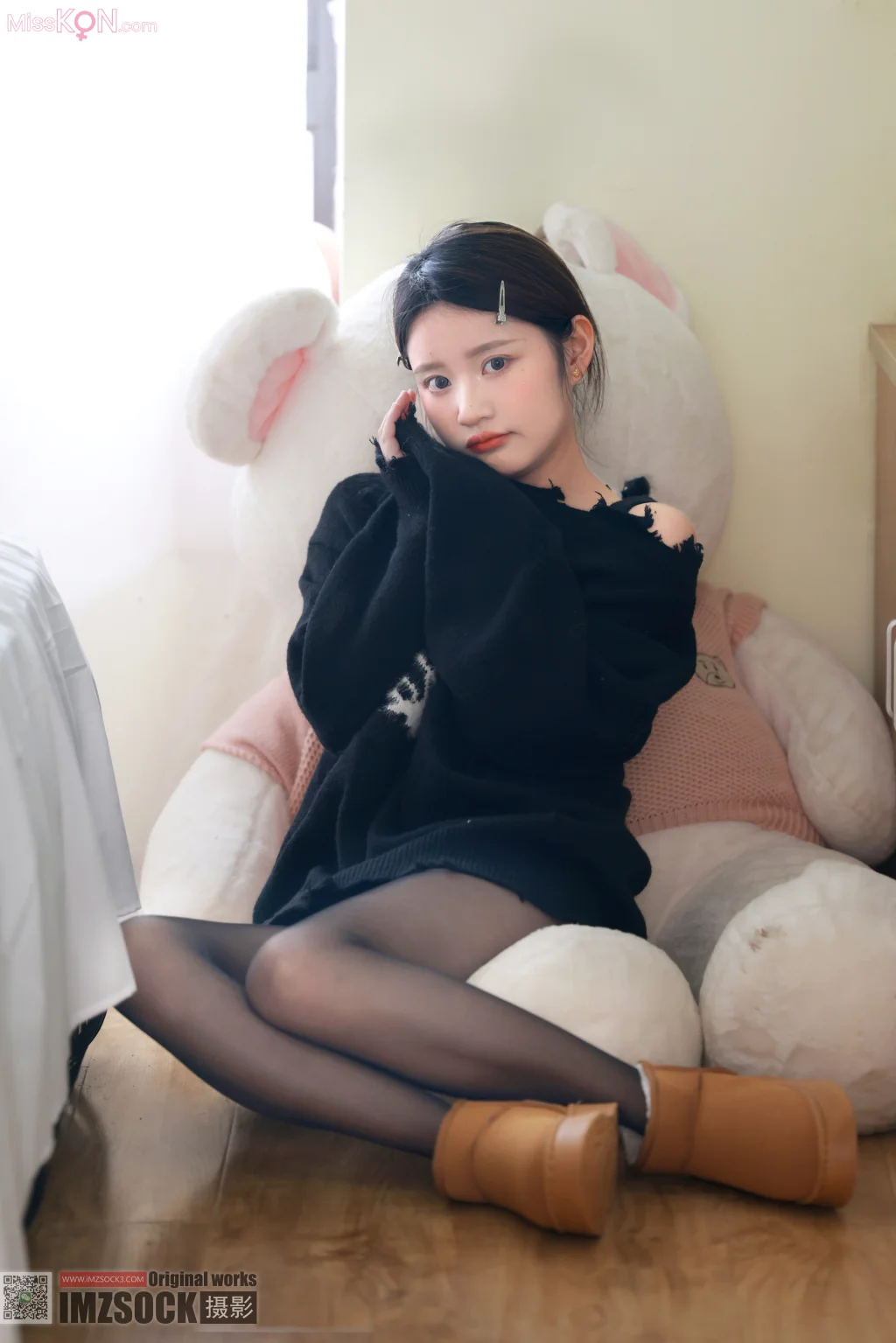 [MZSOCK爱美足] No.318: 小点心 (115 photos + 1 video)
