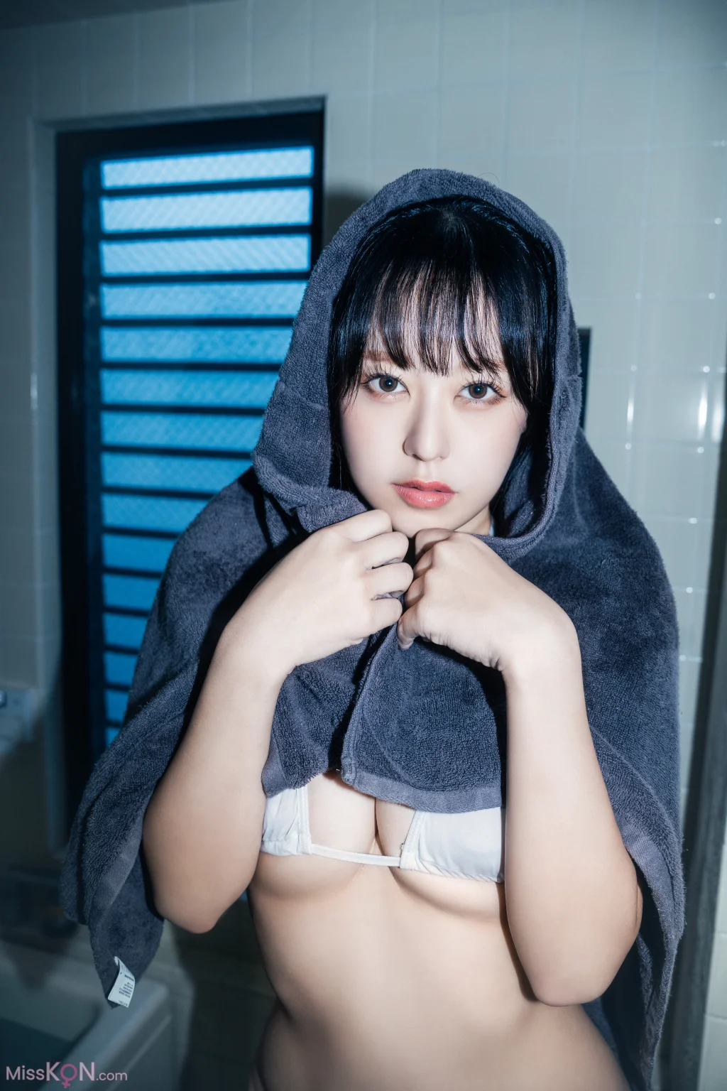 Mina Pochico (音羽美奈): First Photobook (97 photos) – Page 4