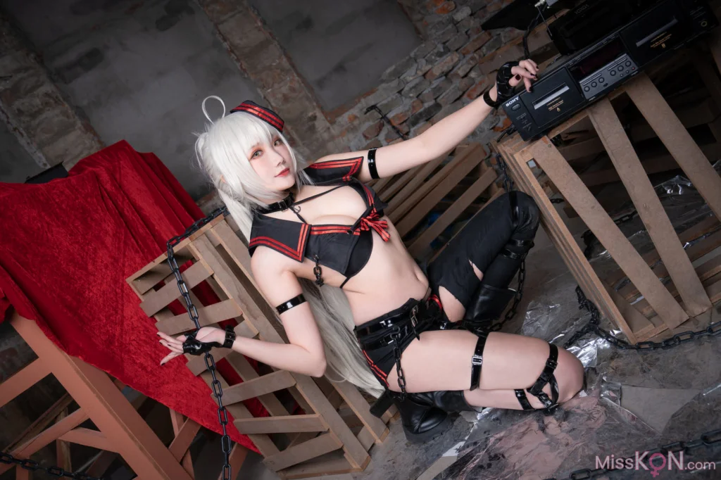 Coser@Momoko葵葵 & 瓜希酱: FATE 黑白贞德 (60 photos)
