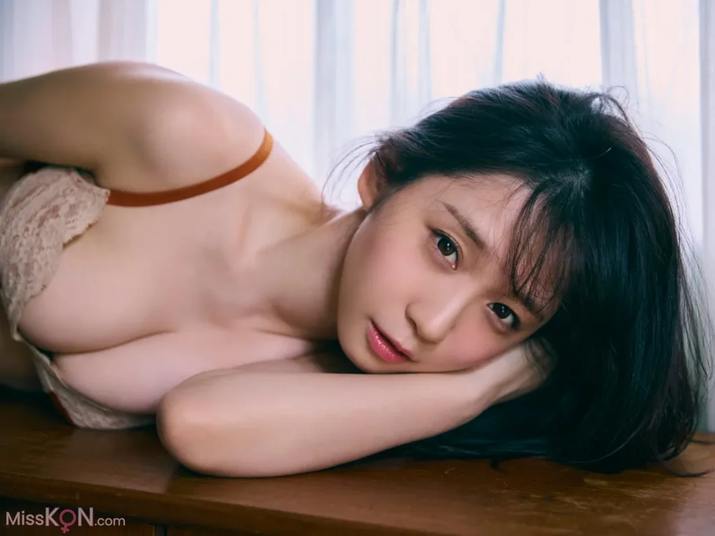 [JP] Moe Iori (伊織萌): FRIDAYデジタル写真集 2024.07.25 らぶがあふれる (101 photos)