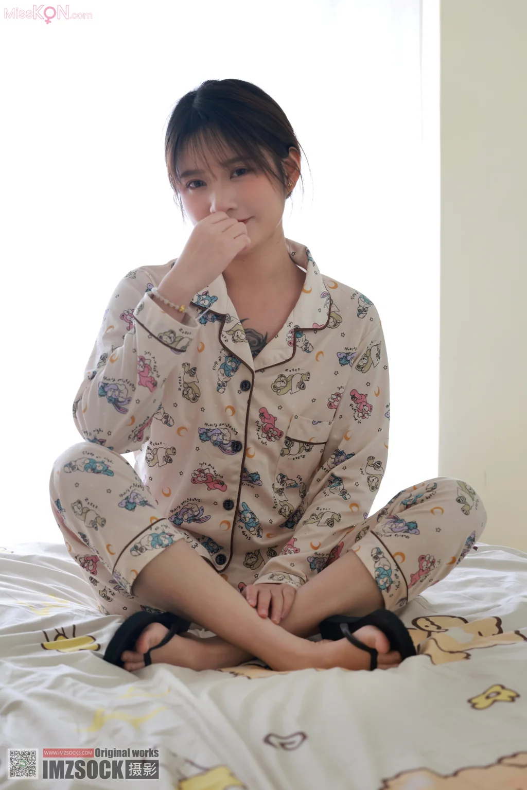 [MZSOCK爱美足] No.319: 小点心 (122 photos + 1 video) – Page 2