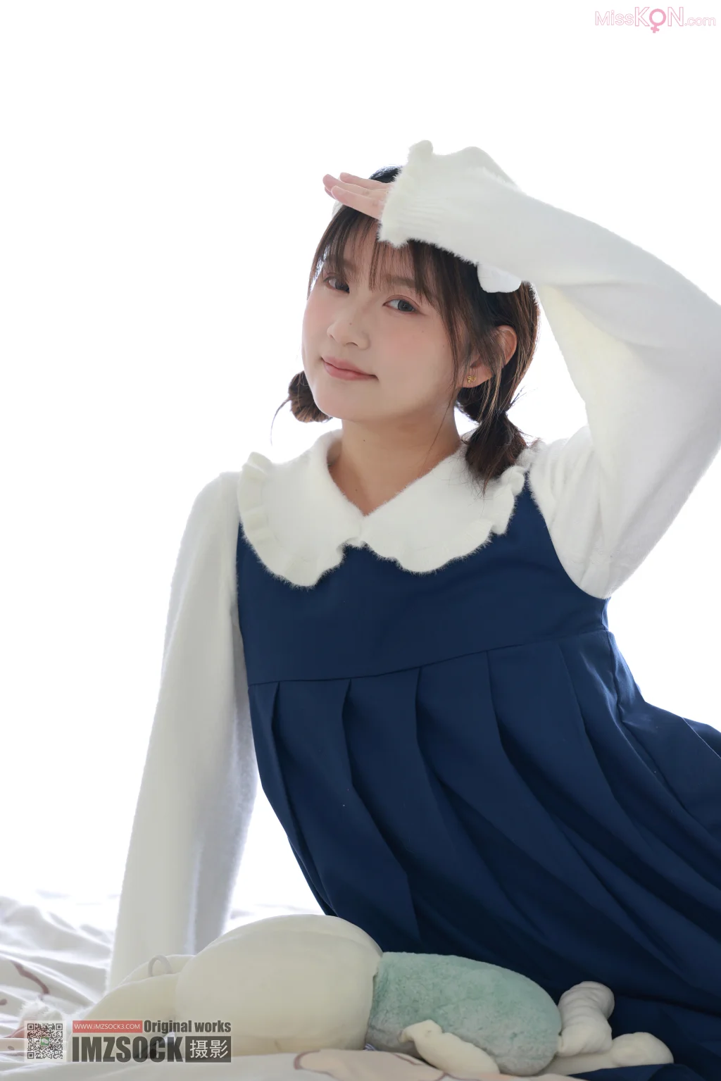 [MZSOCK爱美足] No.320: 小点心 (115 photos)