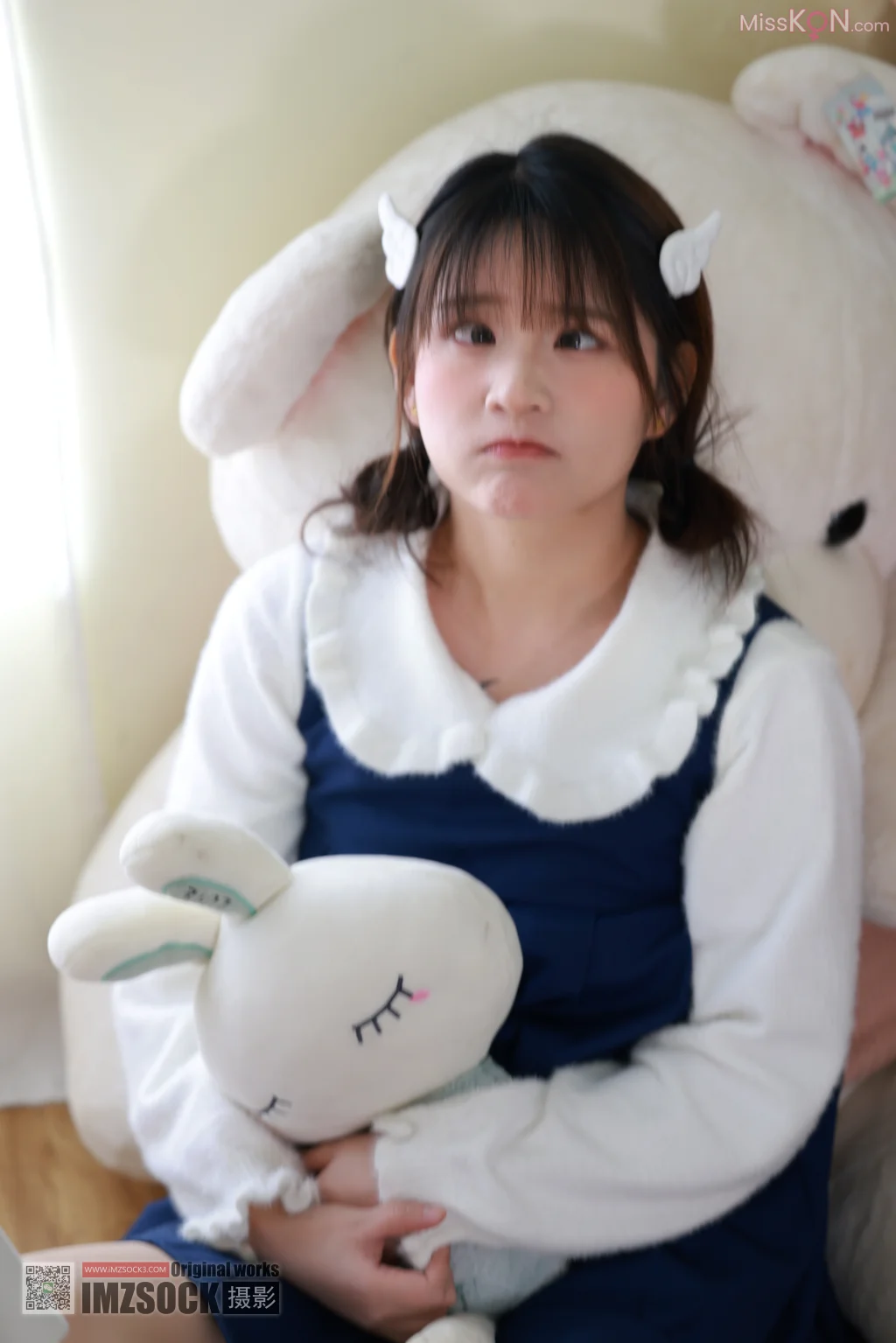 [MZSOCK爱美足] No.320: 小点心 (115 photos)