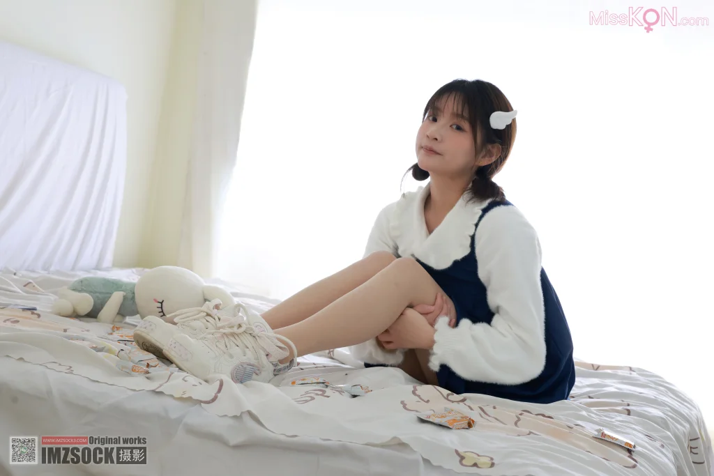 [MZSOCK爱美足] No.320: 小点心 (115 photos) – Page 2