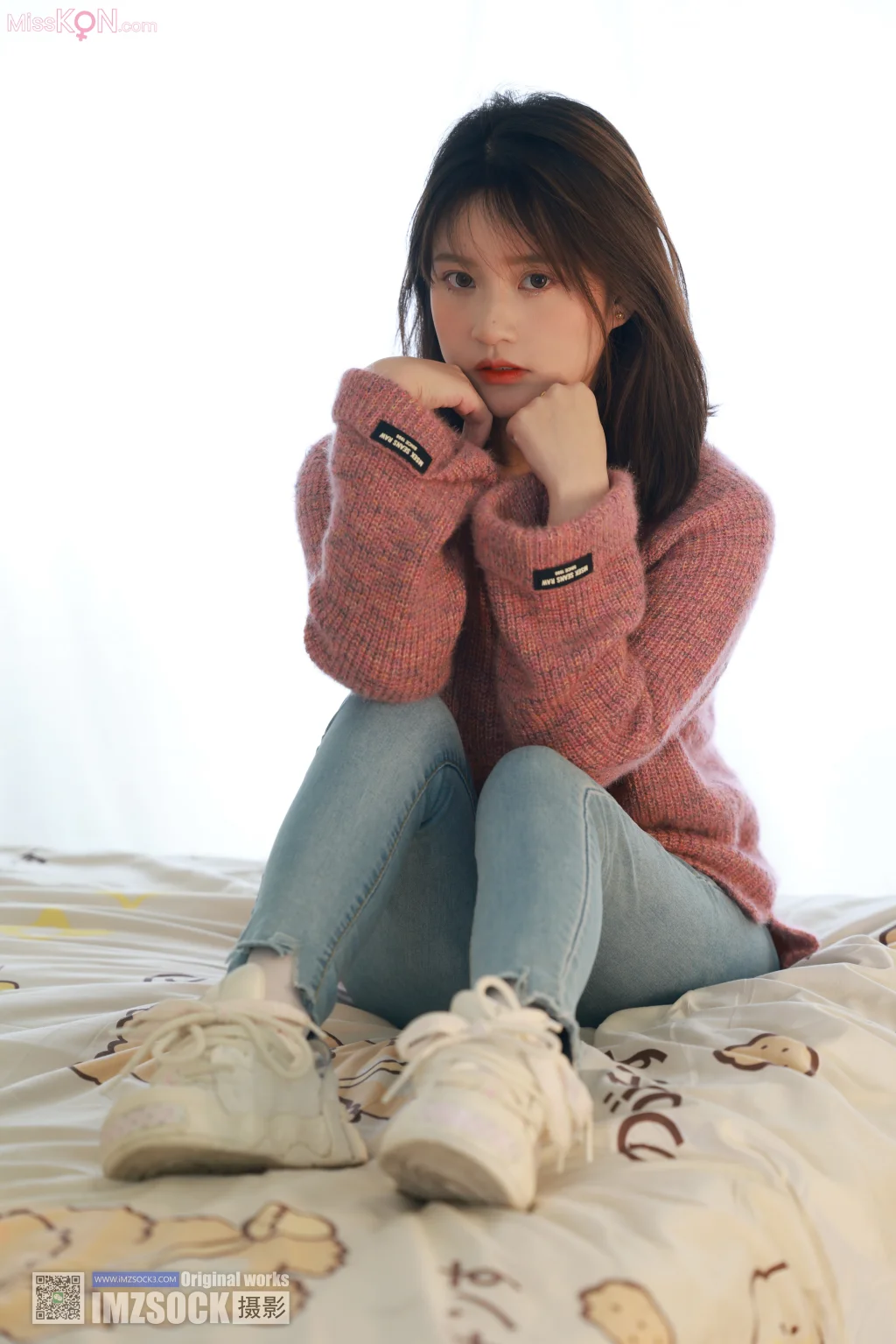 [MZSOCK爱美足] No.323: 小点心 (107 photos + 1 video)