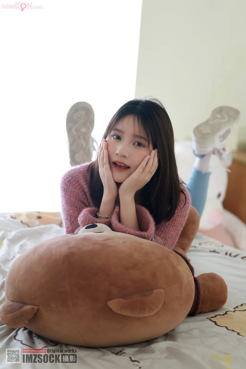[MZSOCK爱美足] No.323: 小点心 (107 photos + 1 video)