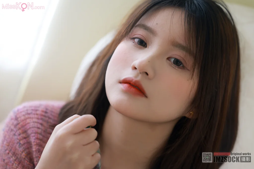 [MZSOCK爱美足] No.323: 小点心 (107 photos + 1 video)