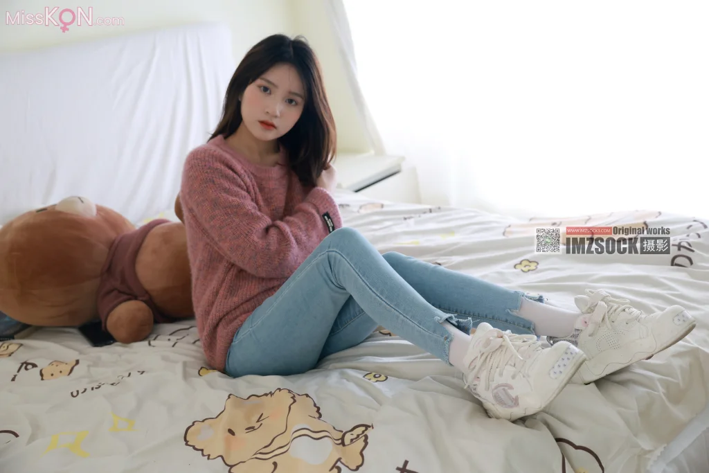 [MZSOCK爱美足] No.323: 小点心 (107 photos + 1 video) – Page 2