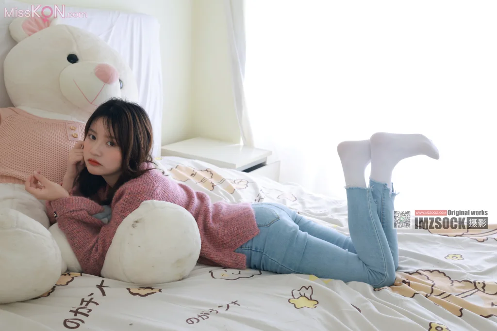 [MZSOCK爱美足] No.323: 小点心 (107 photos + 1 video) – Page 2