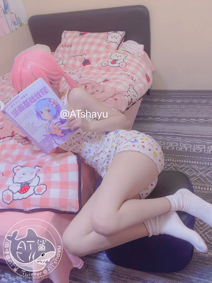 Coser@AT鲨: 居家鲨鲨 (49 photos)