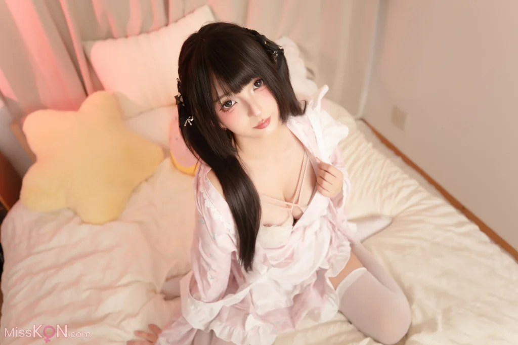 Coser@神楽坂真冬: 浴衣女仆 (75 photos + 2 videos)