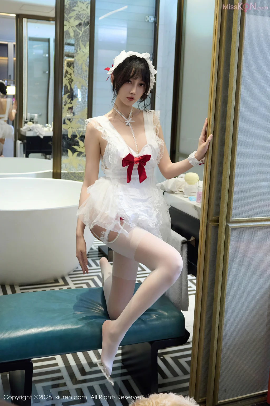 XIUREN No.10827: 玥儿玥er (65 photos)