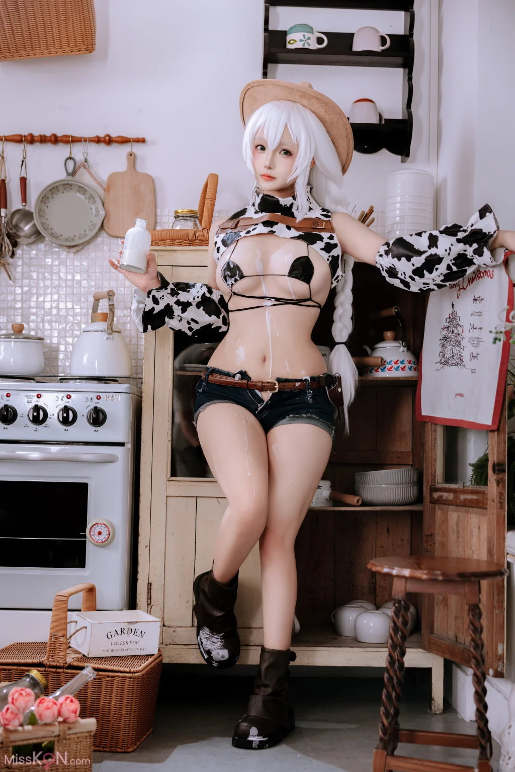 Coser@日奈娇: 挤奶工 (73 photos)