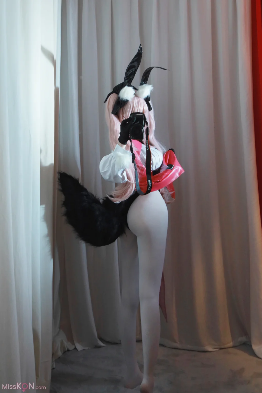 Coser@一色雨: 高扬斯卡娅套 (11 photos + 1 video)
