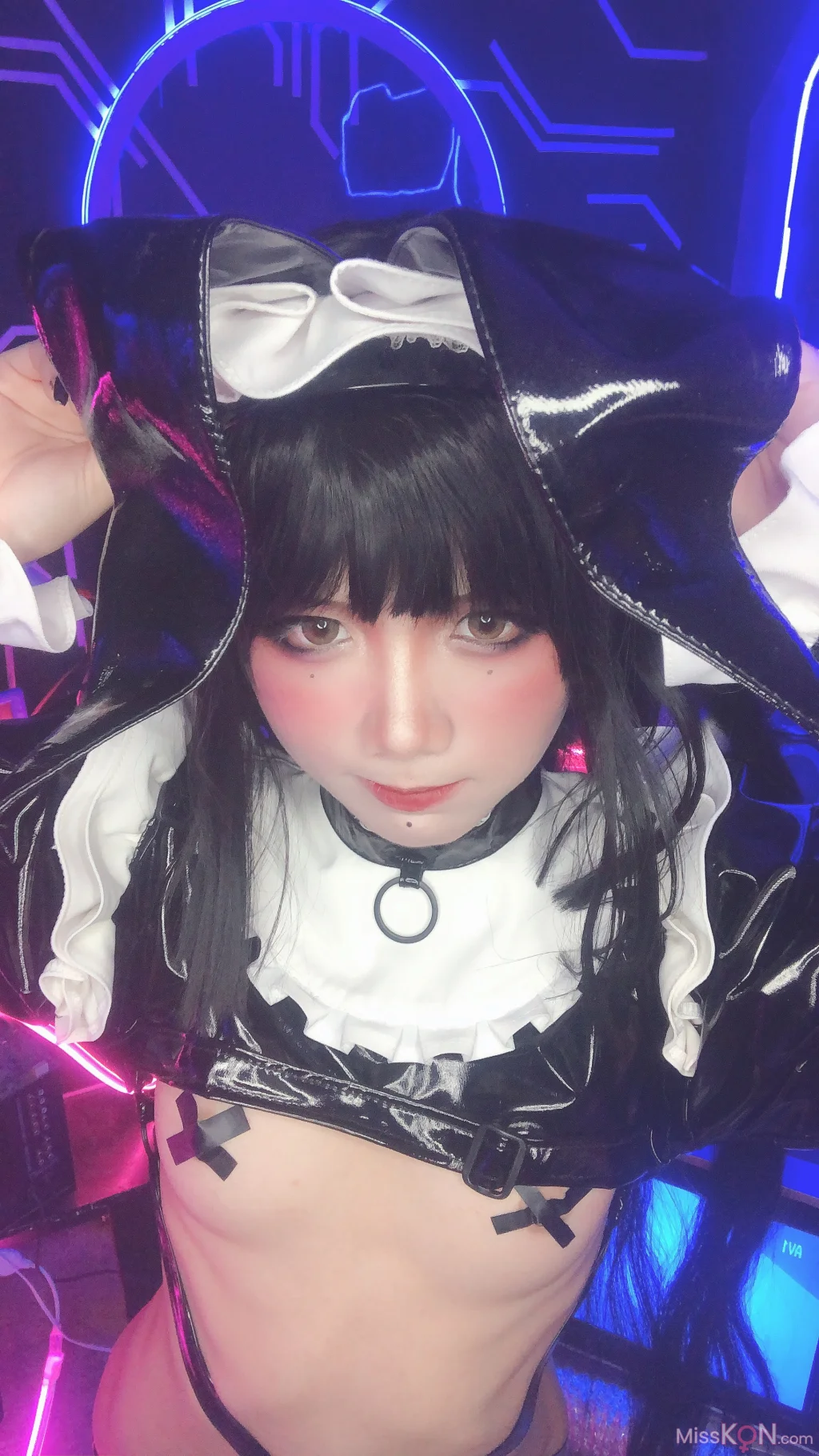 Coser@PoppaChan: Zenith Bunny 黑色胶袜 十字乳贴 (78 photos + 13 videos) – Page 2