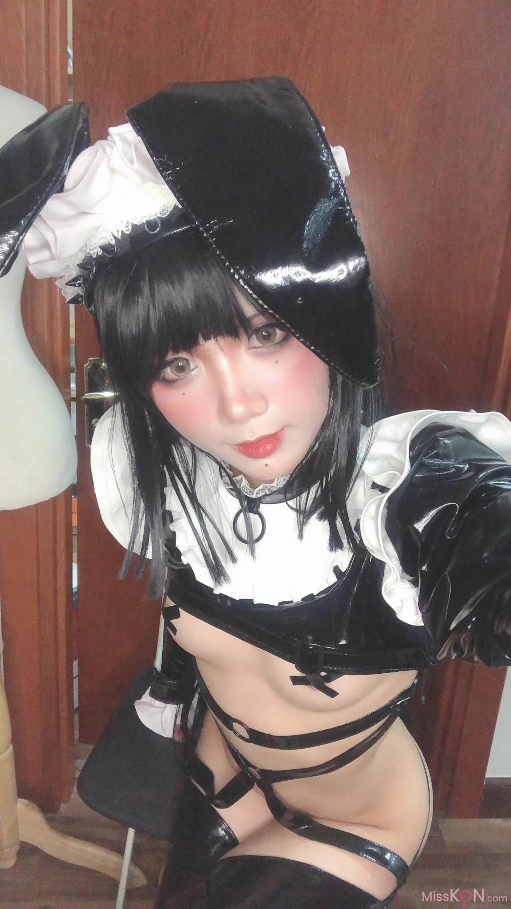 Coser@PoppaChan: Zenith Bunny 黑色胶袜 十字乳贴 (78 photos + 13 videos) – Page 3