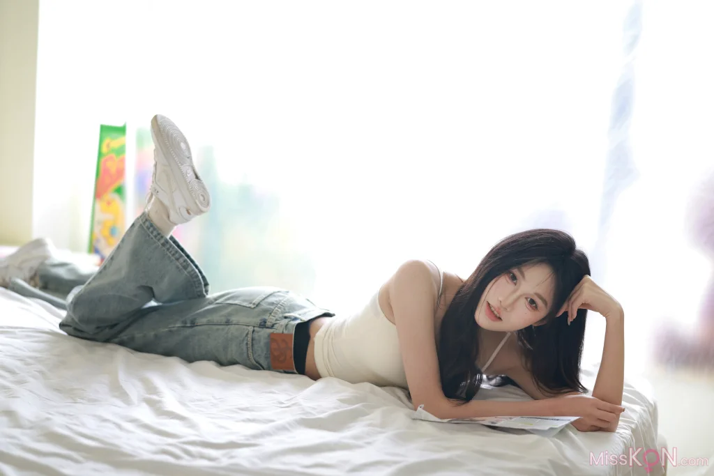[MZSOCK爱美足] No.326: 妍妍 (90 photos + 1 video)