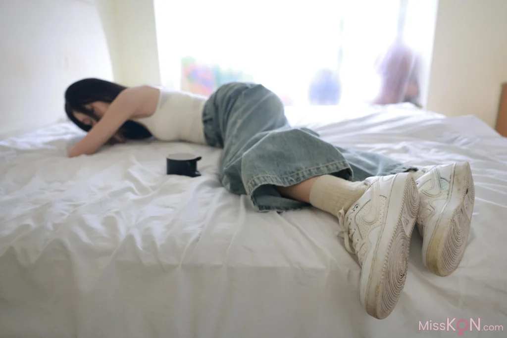 [MZSOCK爱美足] No.326: 妍妍 (90 photos + 1 video)